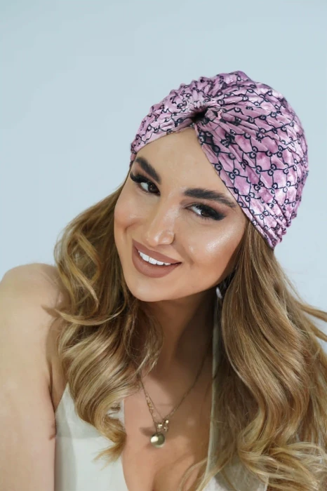 ვარდისფერი ჩალმა ბავშვისთვის